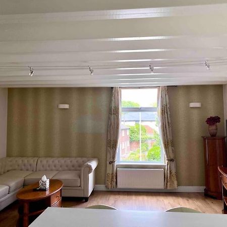 Contemporary Duplex - Private Patio & Parking Διαμέρισμα Στόκπορτ Εξωτερικό φωτογραφία