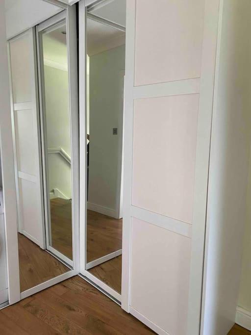 Contemporary Duplex - Private Patio & Parking Διαμέρισμα Στόκπορτ Εξωτερικό φωτογραφία